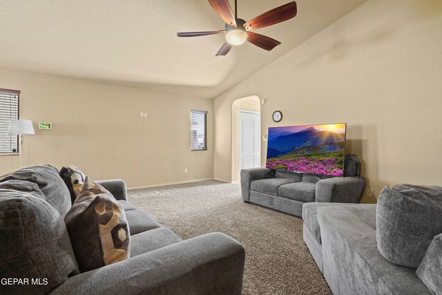 7008 RED MAN Drive, El Paso, TX 79934