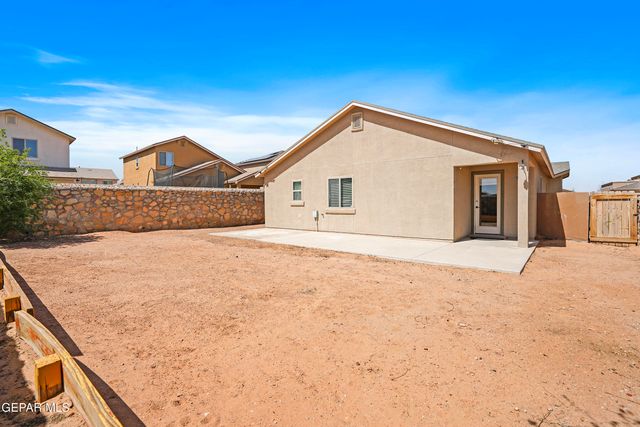 7008 RED MAN Drive, El Paso, TX 79934