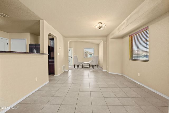 7008 RED MAN Drive, El Paso, TX 79934