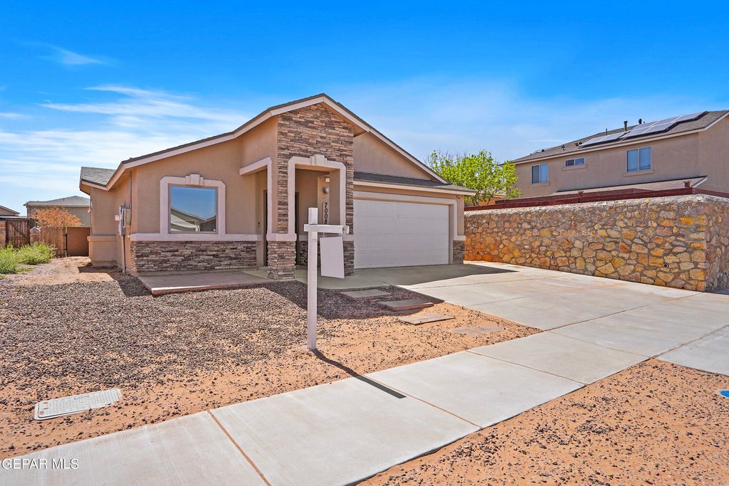 7008 RED MAN Drive, El Paso, TX 79934