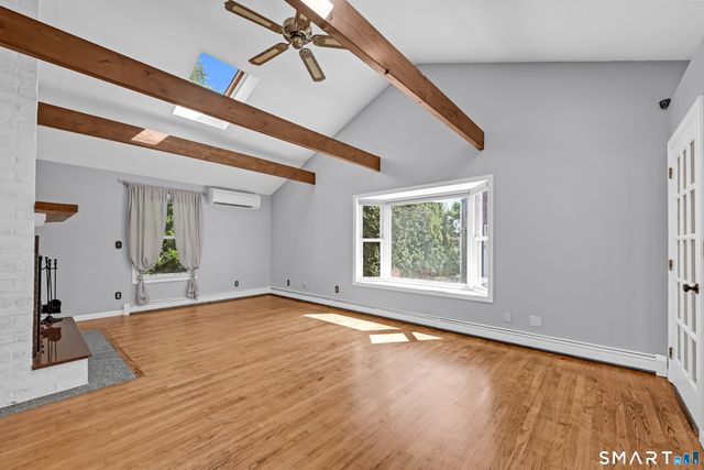 15 Ridgewood Street, Bristol, CT 06010