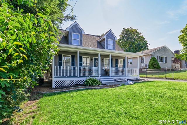 15 Ridgewood Street, Bristol, CT 06010