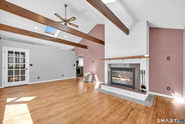 15 Ridgewood Street, Bristol, CT 06010