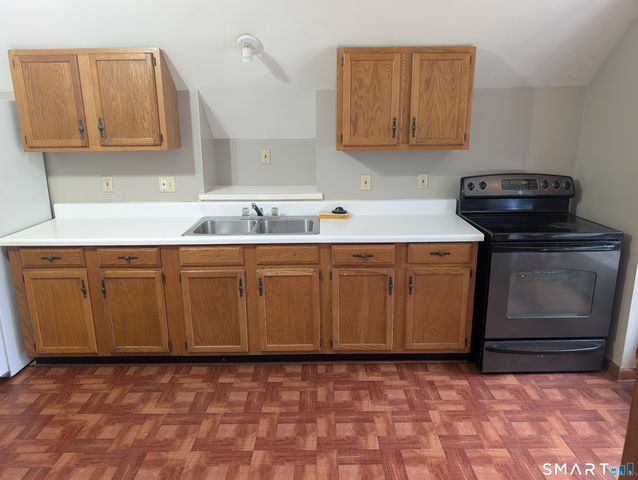 226 Hillside Avenue 3rd Floor, Torrington, CT 06790