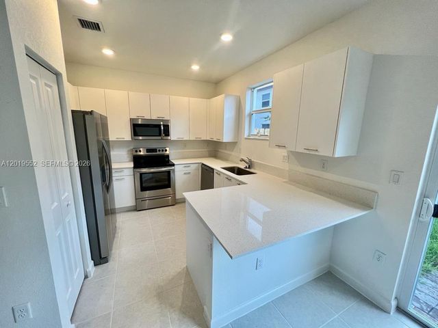 12722 NW 23rd Pl, Miami, FL 33167