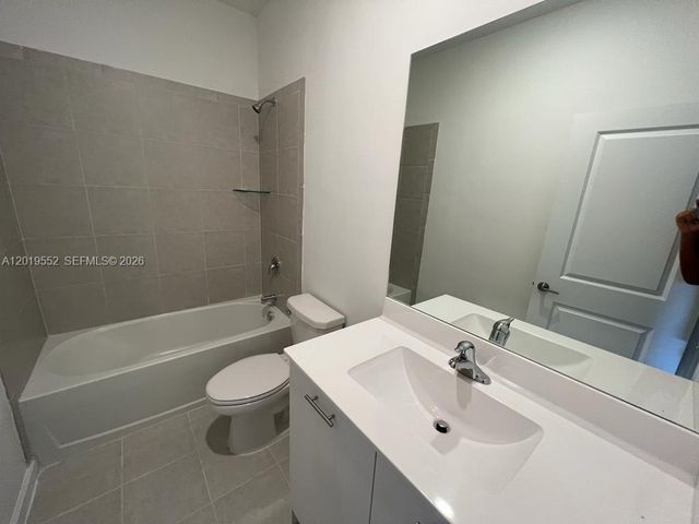 12722 NW 23rd Pl, Miami, FL 33167