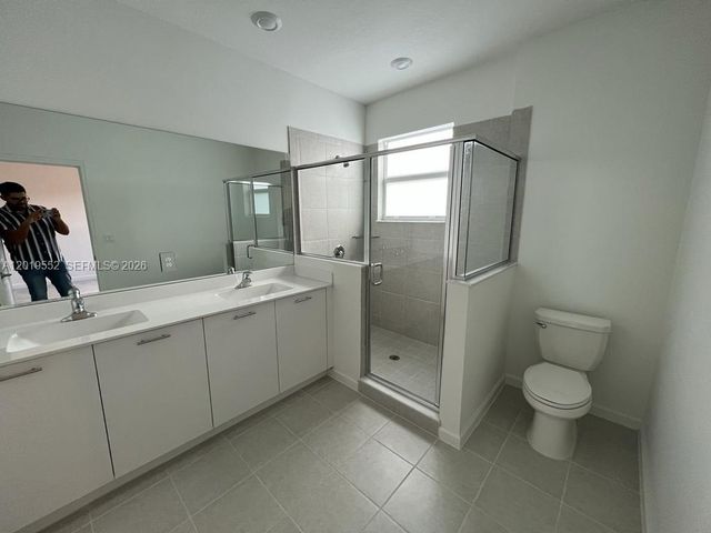 12722 NW 23rd Pl, Miami, FL 33167