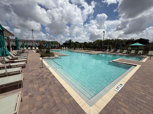 12722 NW 23rd Pl, Miami, FL 33167