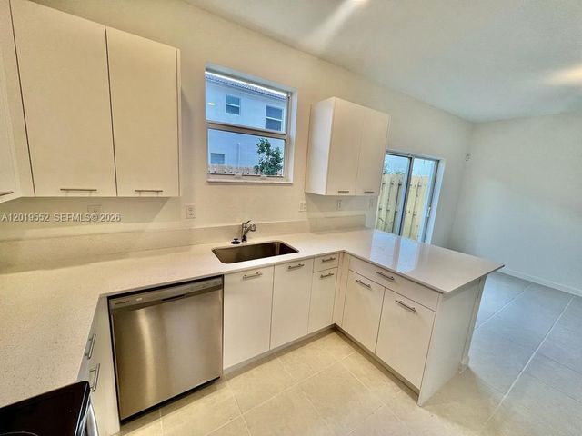 12722 NW 23rd Pl, Miami, FL 33167