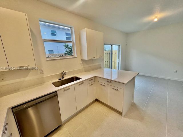 12722 NW 23rd Pl, Miami, FL 33167