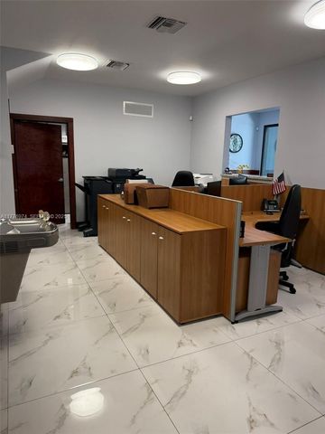 16 SW 1st Avenue, Miami, FL 33130