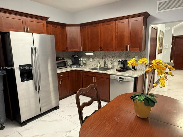 16 SW 1st Avenue, Miami, FL 33130
