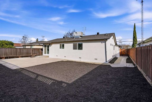 317 317 Hillcrest Ave, Livermore, CA 94550