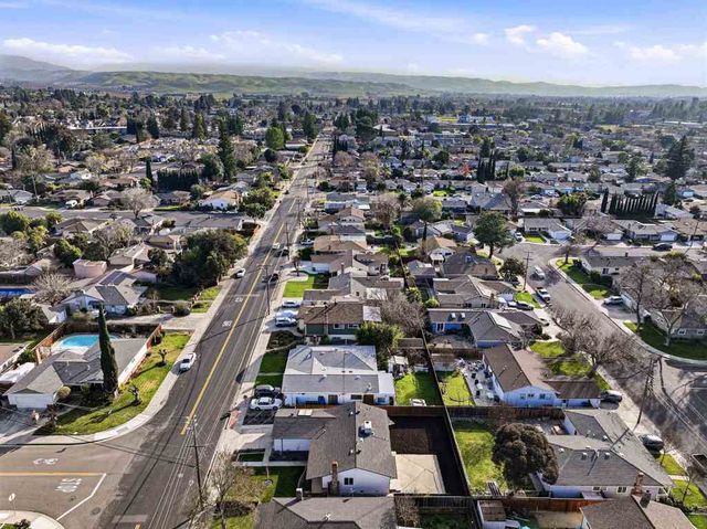 317 317 Hillcrest Ave, Livermore, CA 94550