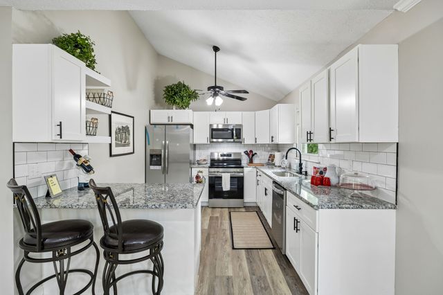 1943 Union Hill Rd, Goodlettsville, TN 37072