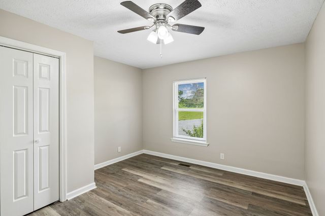 1943 Union Hill Rd, Goodlettsville, TN 37072