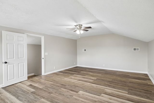 1943 Union Hill Rd, Goodlettsville, TN 37072