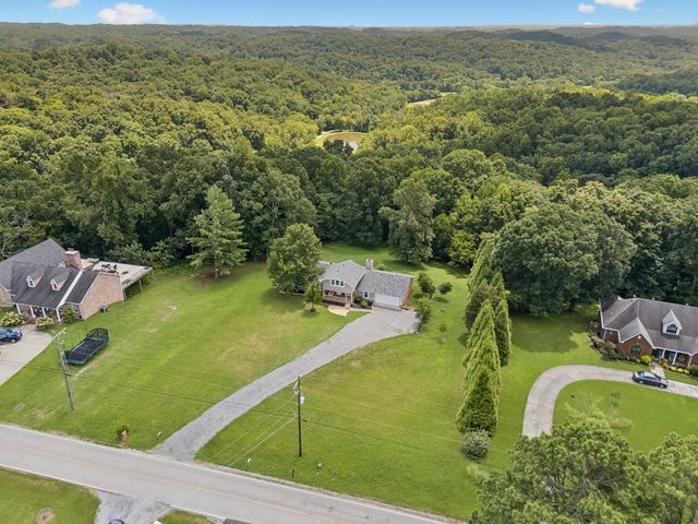 1943 Union Hill Rd, Goodlettsville, TN 37072