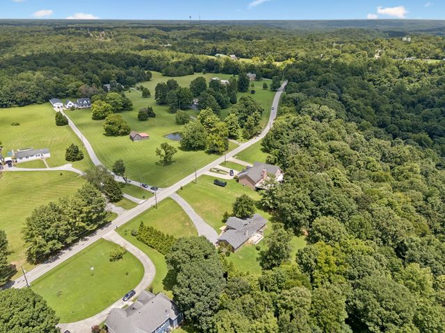 1943 Union Hill Rd, Goodlettsville, TN 37072
