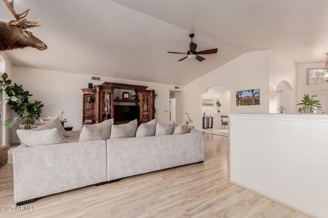 5237 N 106TH Avenue, Glendale, AZ 85307