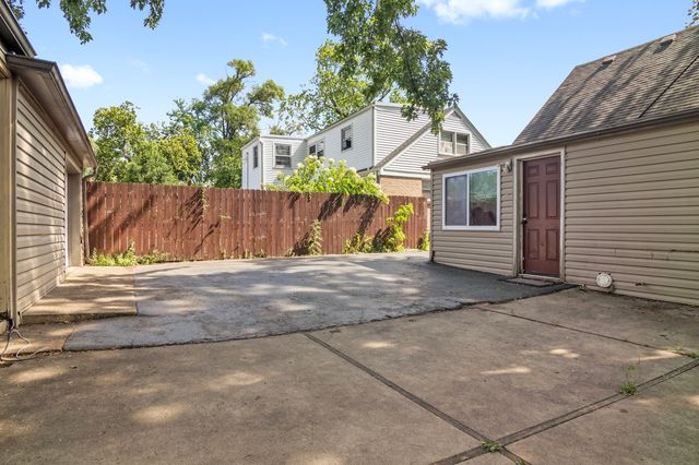 116 S Harold Avenue, Northlake, IL 60164