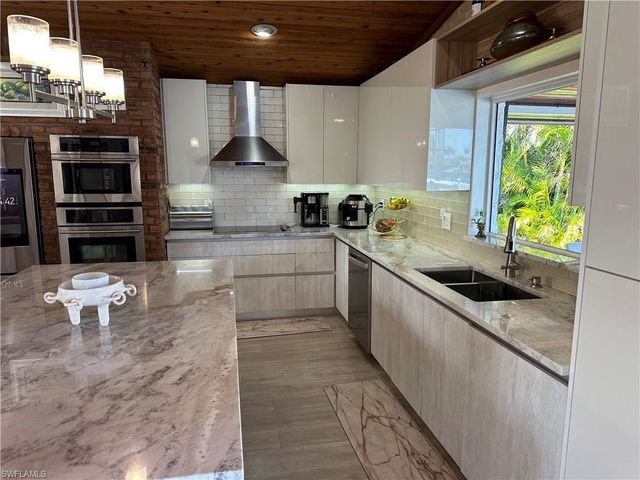 5603 SW 10th AVE, Cape Coral, FL 33914