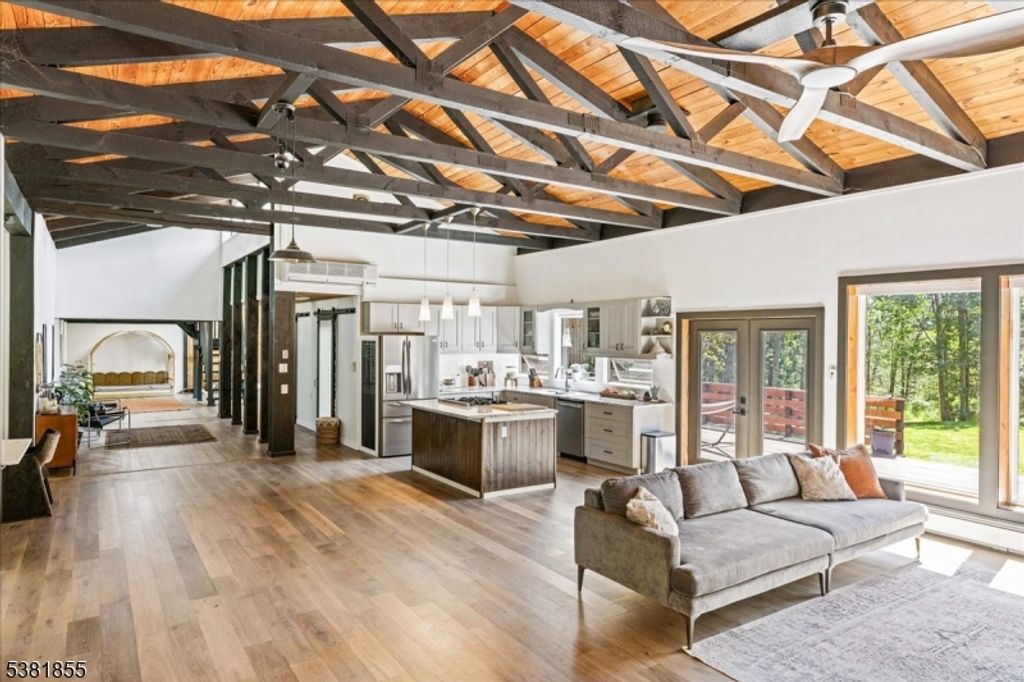 1 Shannon Ln, Blairstown Twp., NJ 07825