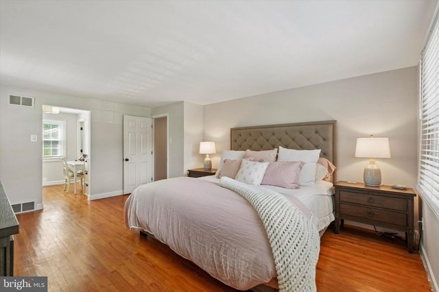 344 KNOLL RD, Plymouth Meeting, PA 19462
