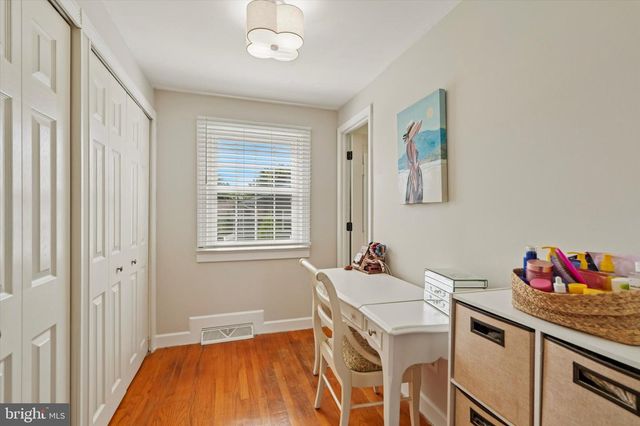 344 KNOLL RD, Plymouth Meeting, PA 19462