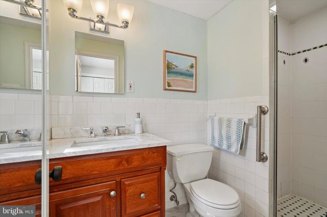 344 KNOLL RD, Plymouth Meeting, PA 19462
