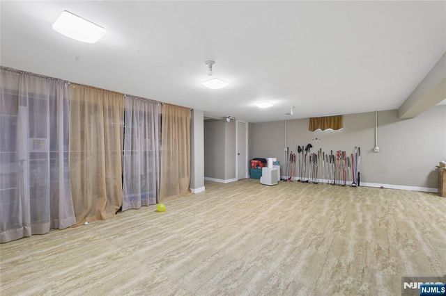 2-23 Berdan Avenue, Fair Lawn, NJ 07410