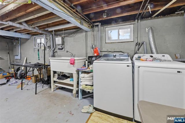 2-23 Berdan Avenue, Fair Lawn, NJ 07410
