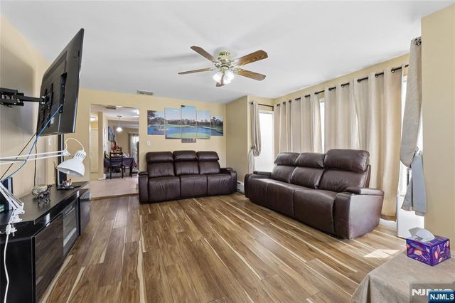 2-23 Berdan Avenue, Fair Lawn, NJ 07410