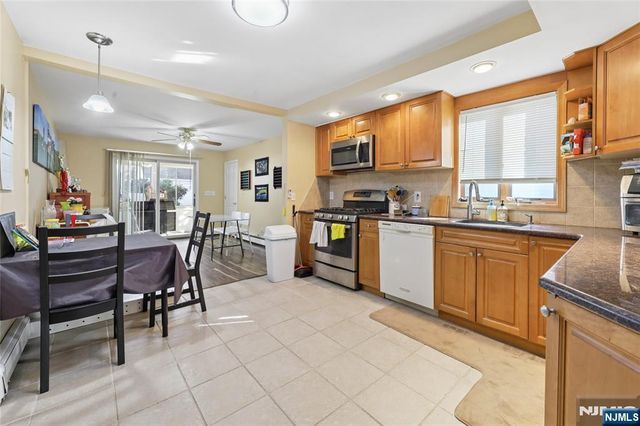 2-23 Berdan Avenue, Fair Lawn, NJ 07410