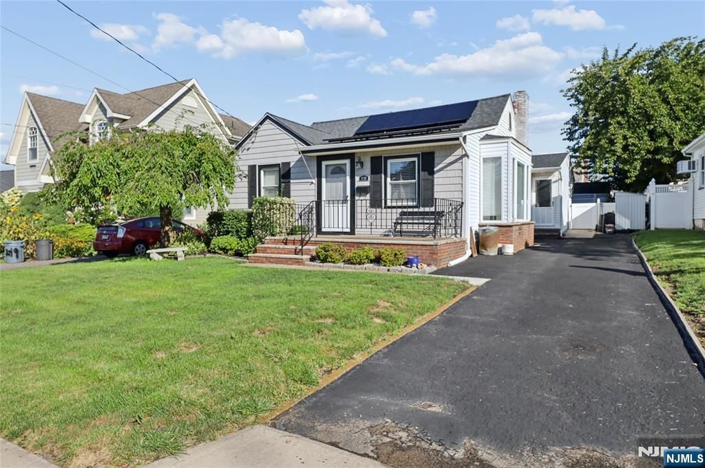 2-23 Berdan Avenue, Fair Lawn, NJ 07410
