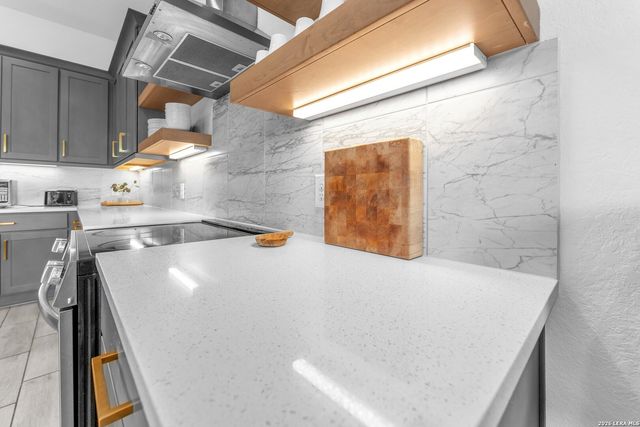 2488 Waterfront Park, Canyon Lake, TX 78133