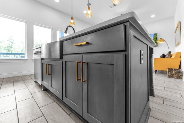 2488 Waterfront Park, Canyon Lake, TX 78133