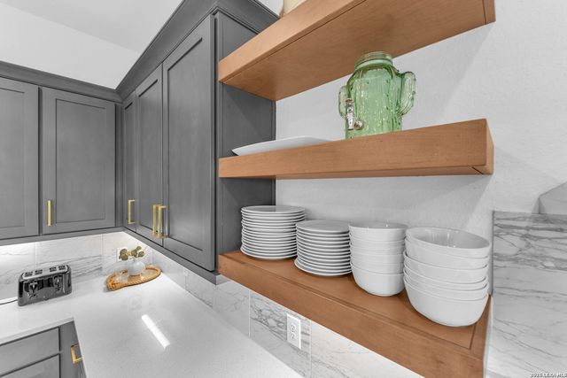 2488 Waterfront Park, Canyon Lake, TX 78133