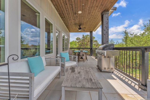 2488 Waterfront Park, Canyon Lake, TX 78133