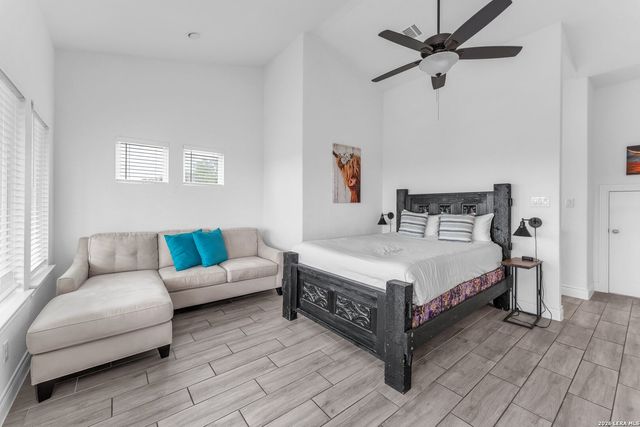 2488 Waterfront Park, Canyon Lake, TX 78133