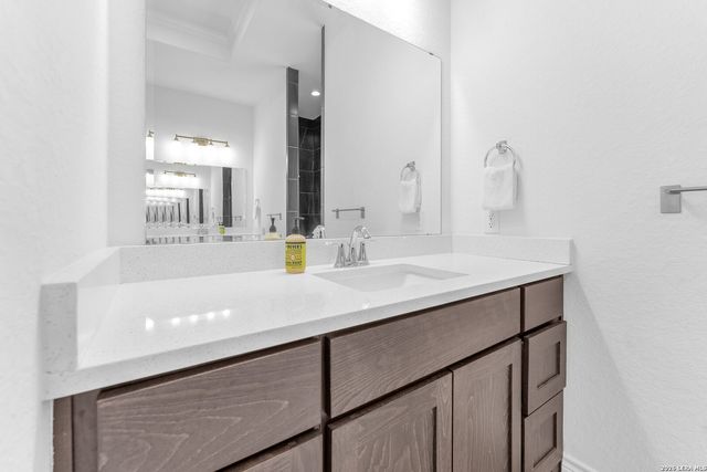 2488 Waterfront Park, Canyon Lake, TX 78133