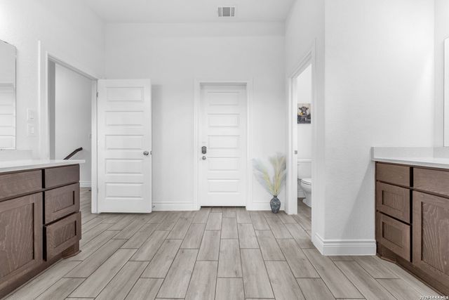 2488 Waterfront Park, Canyon Lake, TX 78133