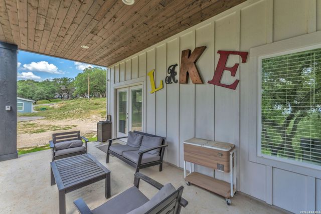 2488 Waterfront Park, Canyon Lake, TX 78133