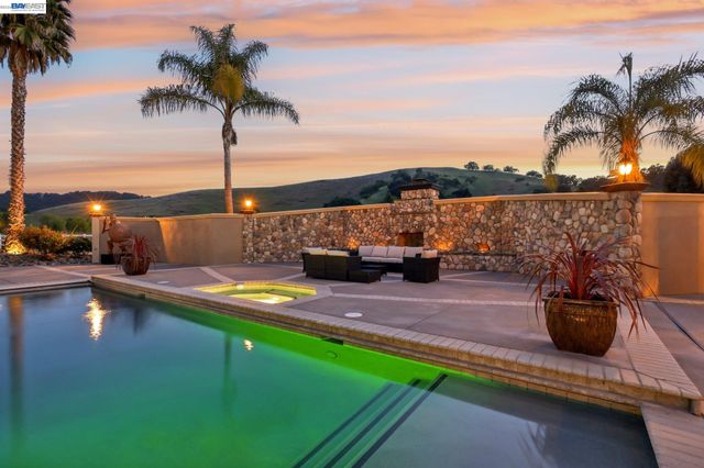 12755 Santa Teresa, San Martin, CA 95046