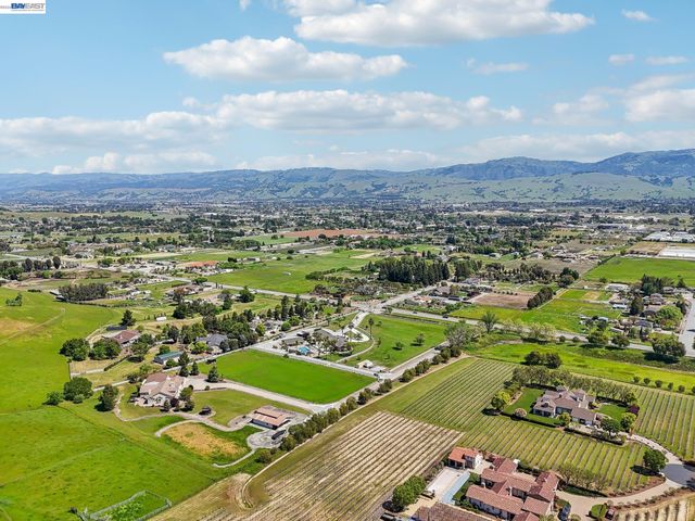 12755 Santa Teresa, San Martin, CA 95046