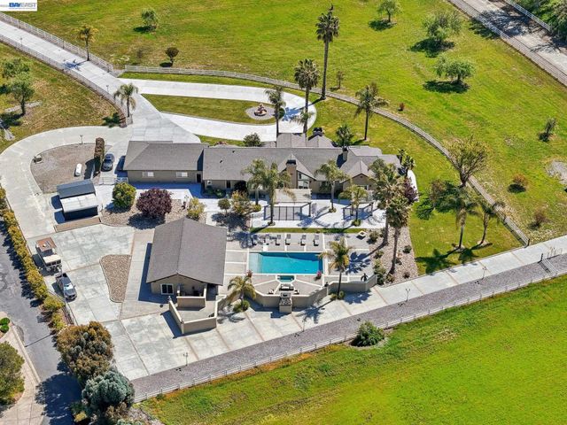 12755 Santa Teresa, San Martin, CA 95046