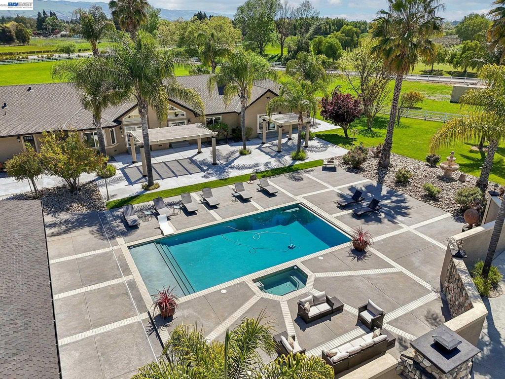 12755 Santa Teresa, San Martin, CA 95046