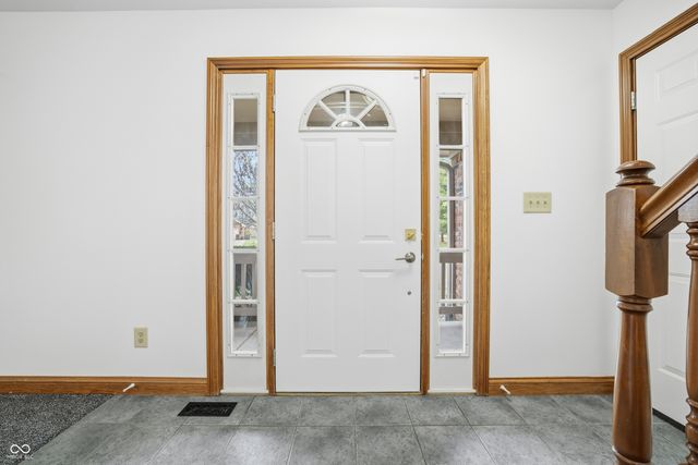 404 Tara Circle, Greenwood, IN 46142