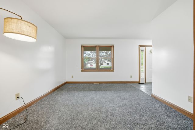 404 Tara Circle, Greenwood, IN 46142