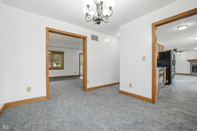 404 Tara Circle, Greenwood, IN 46142